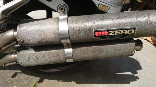 中古のカーボンサイレンサー